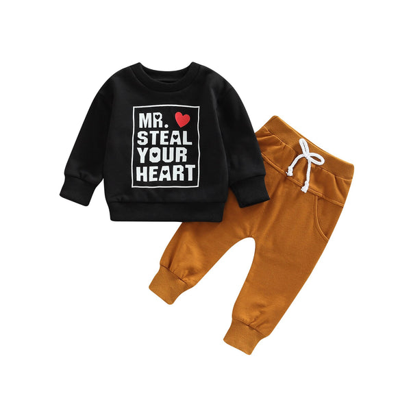 MR. STEAL YOUR HEART Outfit Hazel & Bo
