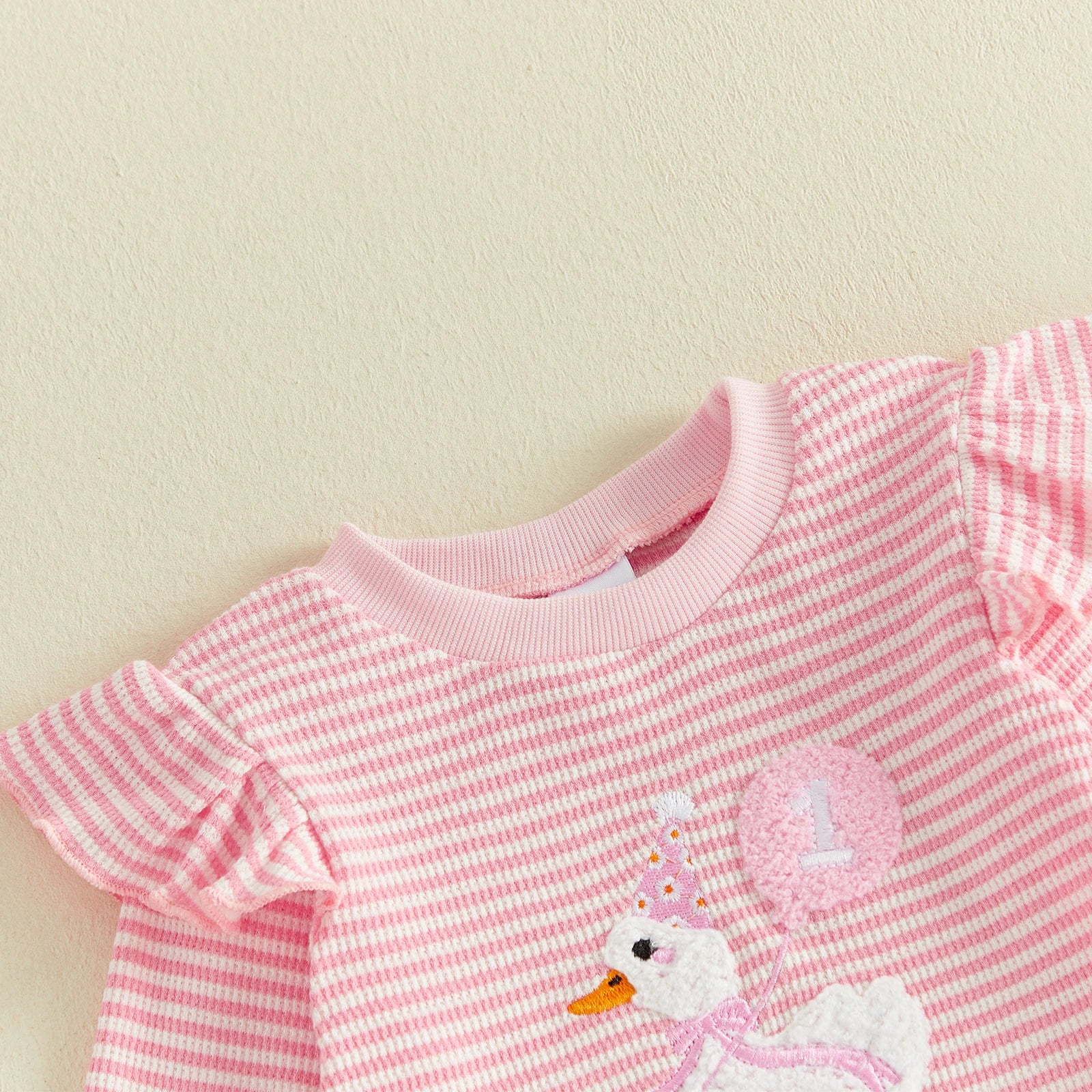 ONE GOOSE Striped Outfit