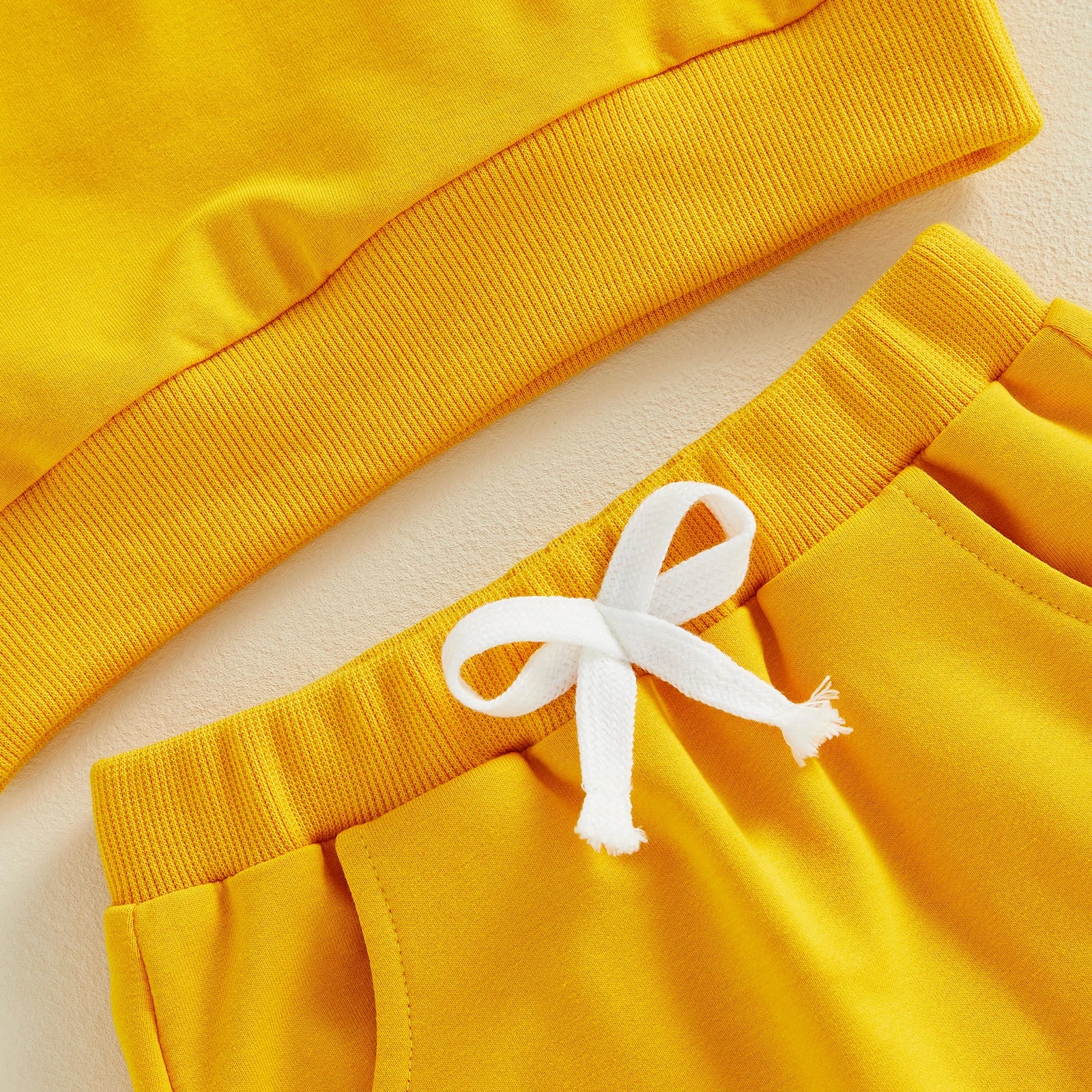BUMBLE BEE Yellow Outfit
