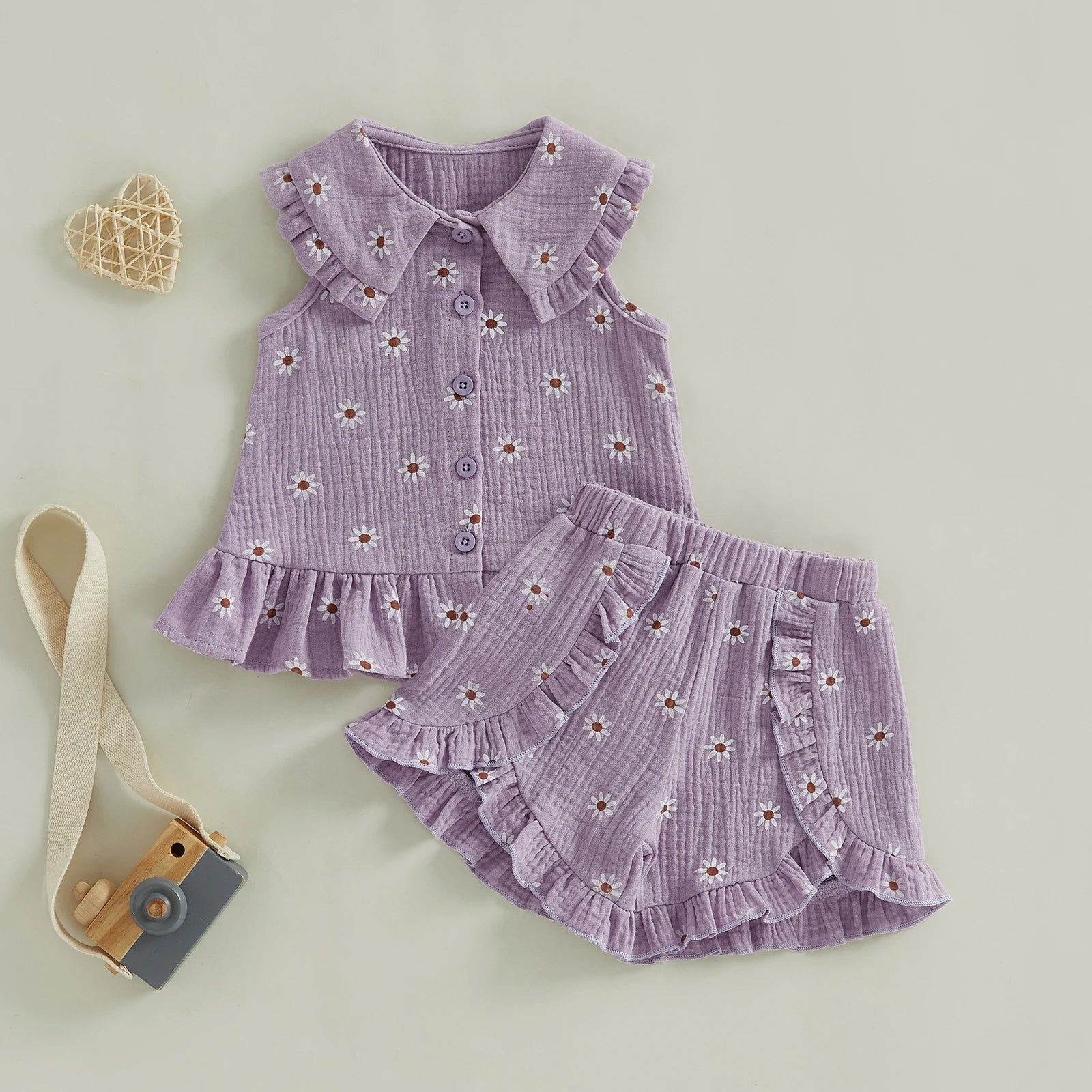 DAISIES Ruffle Hem Outfit