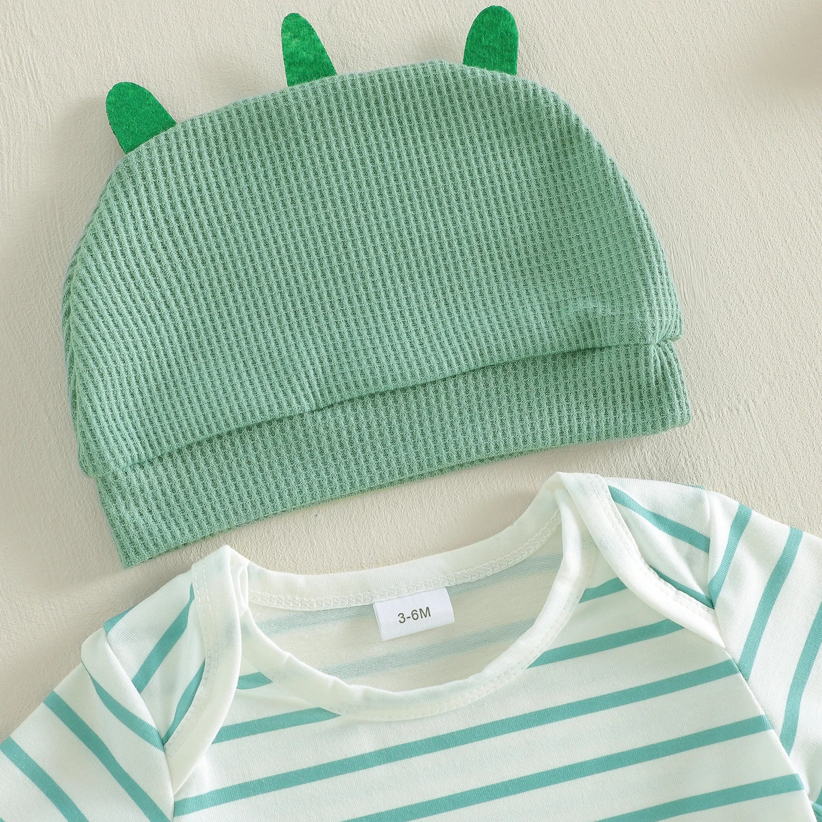 LITTLE DREAMER Overalls with Beanie