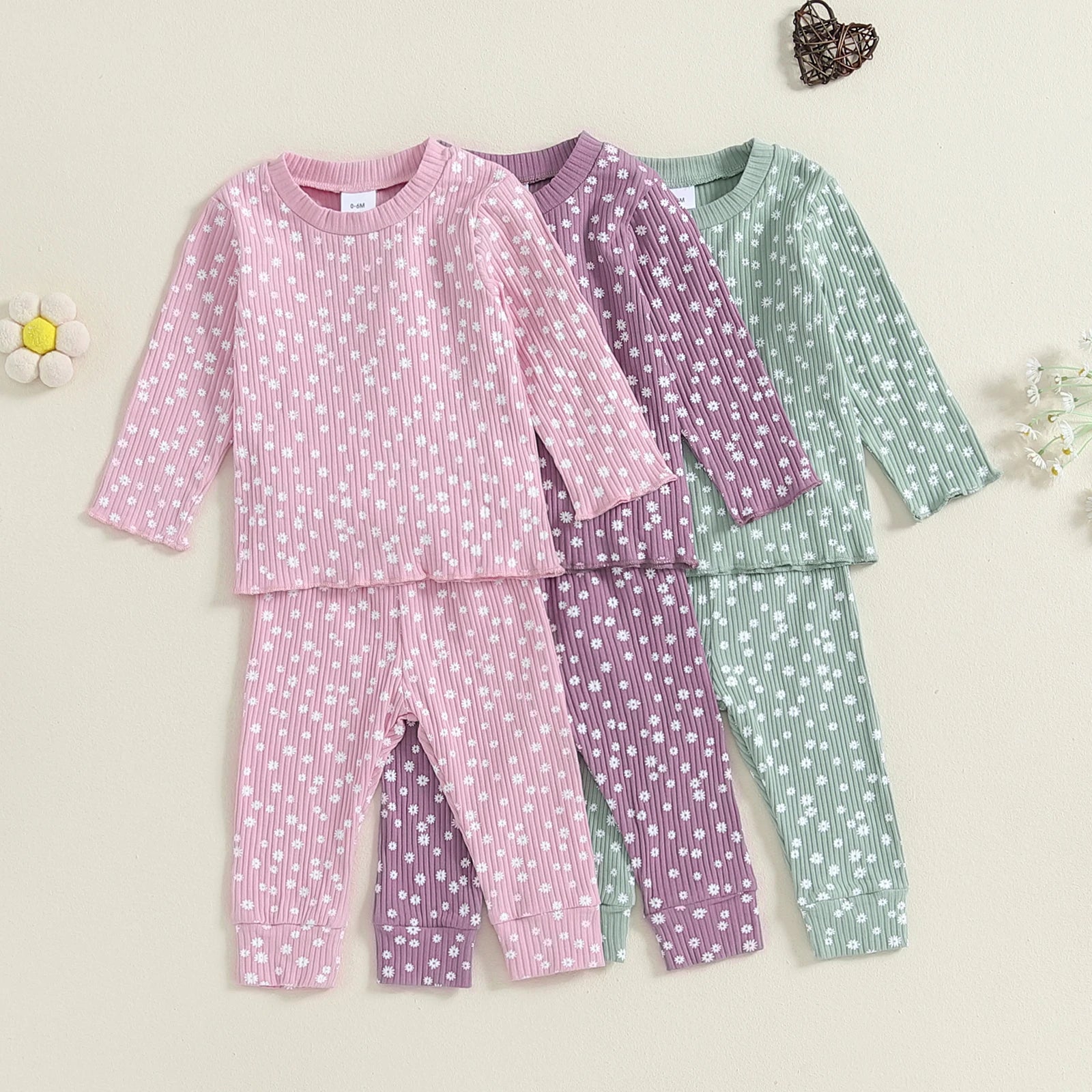 WHITE FLOWERS Lounge Outfit