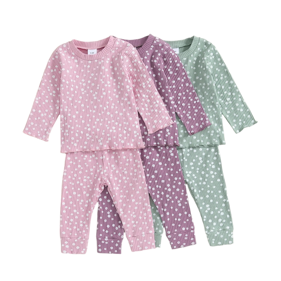 WHITE FLOWERS Lounge Outfit