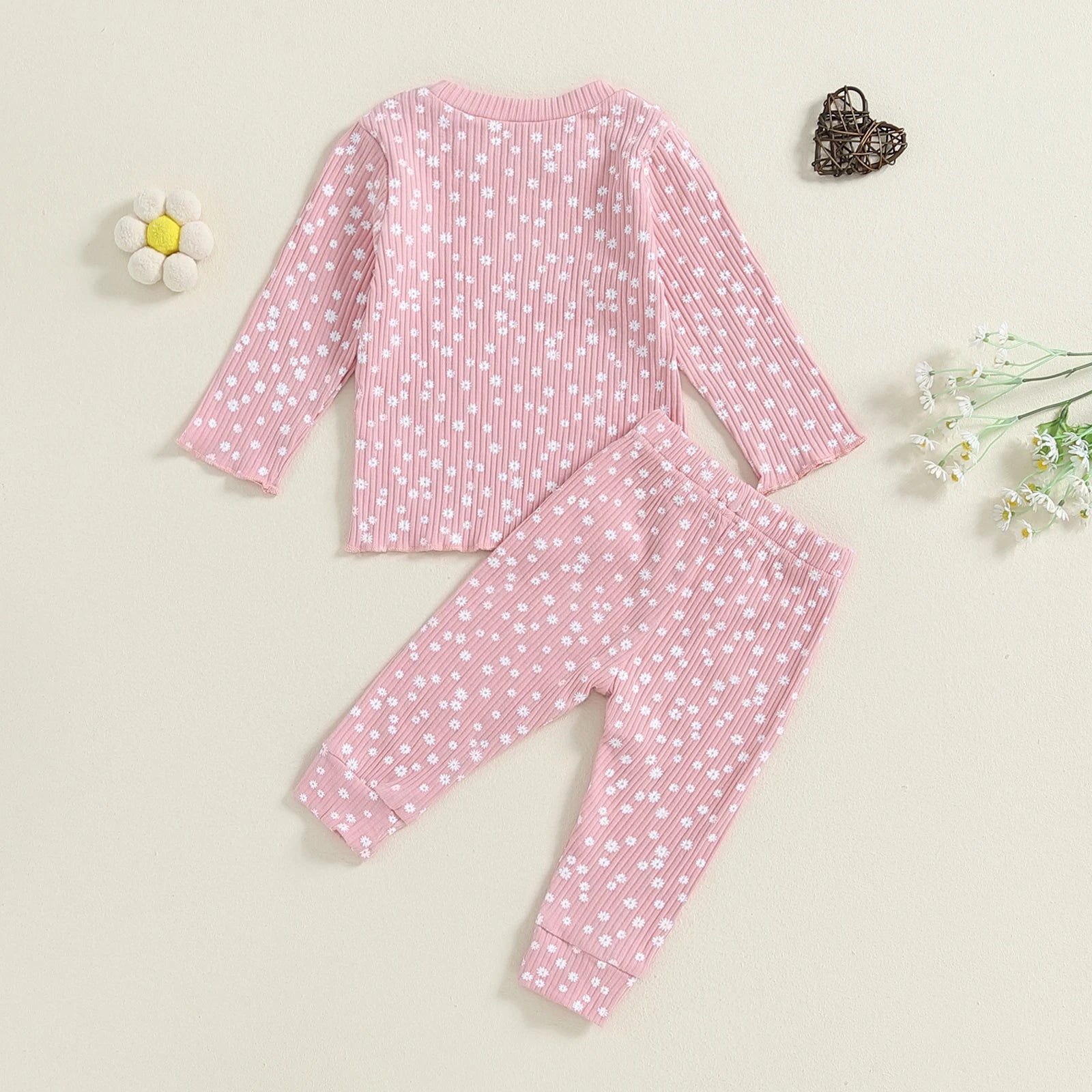 WHITE FLOWERS Lounge Outfit