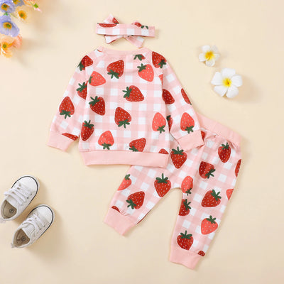 STRAWBERRY Outfit