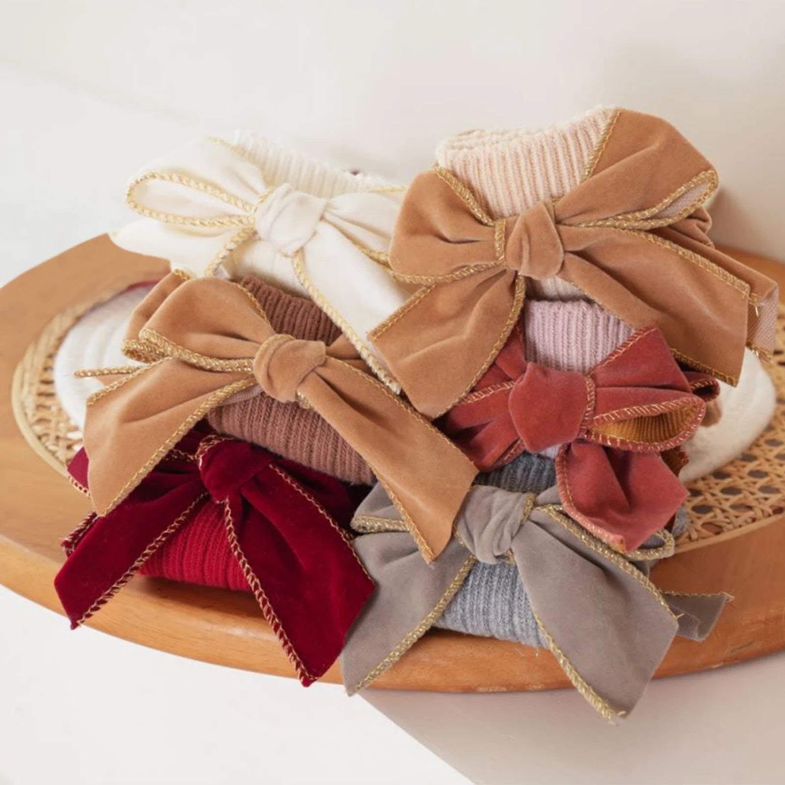 MARY Velvet Bow Socks