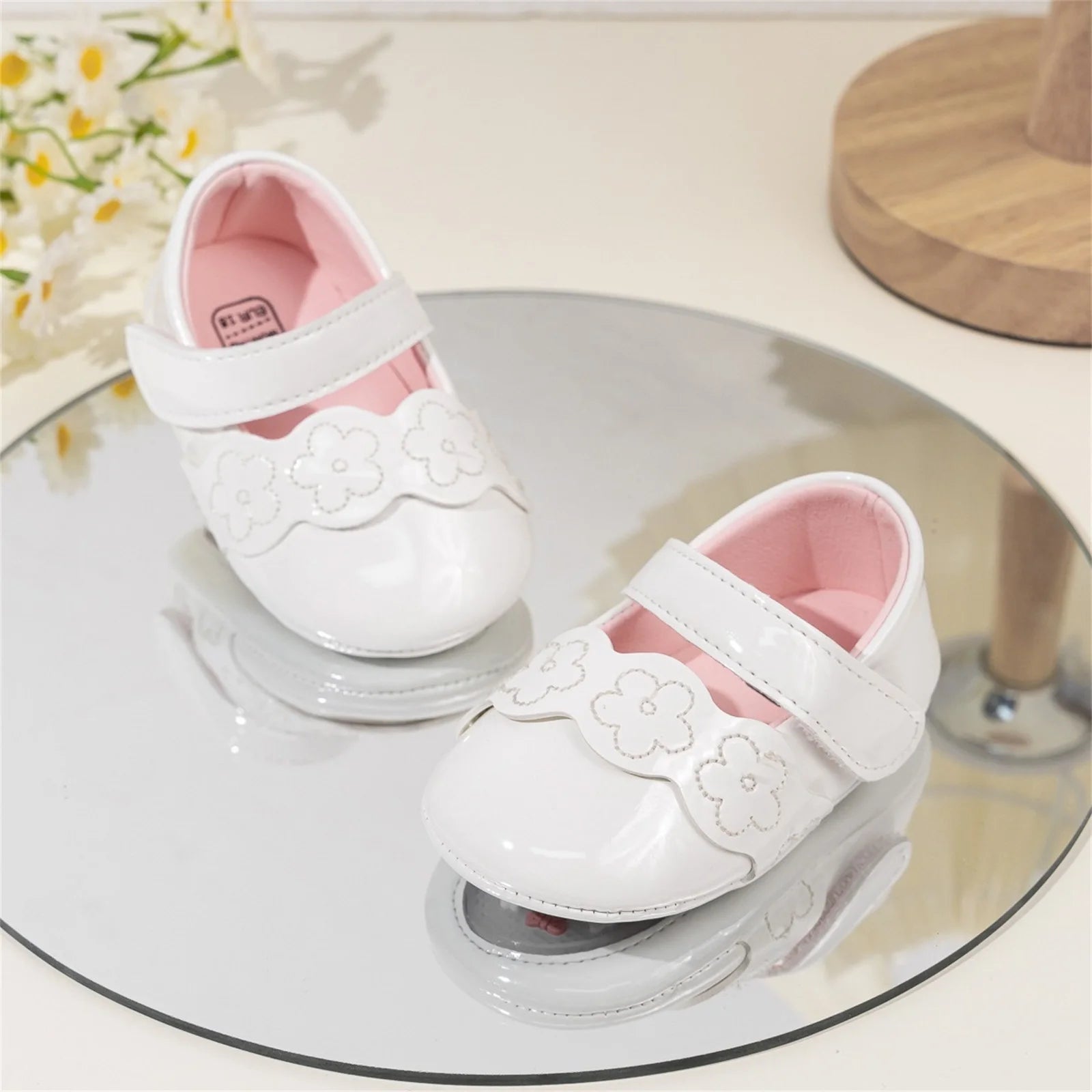 HANNAH White Flower Shoes