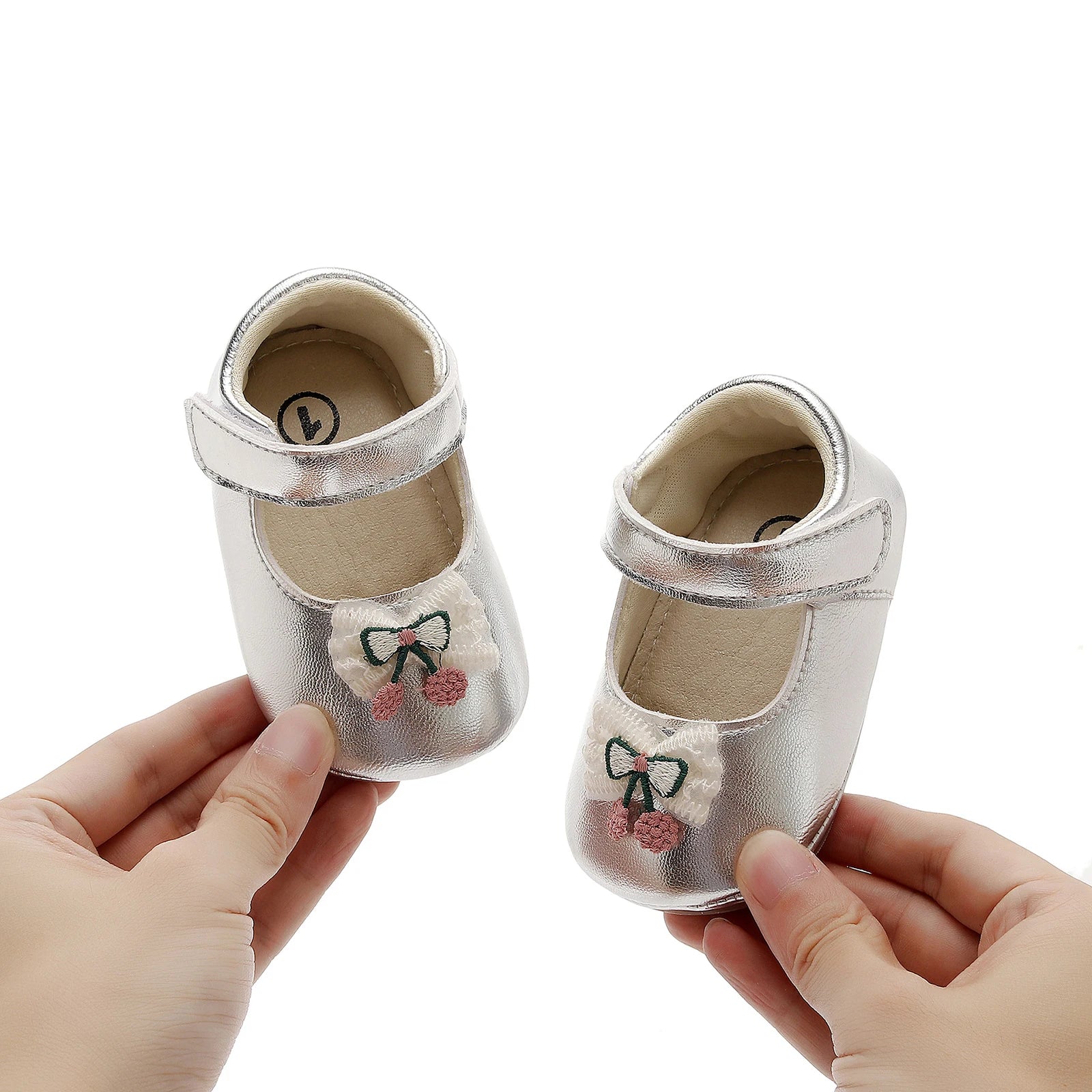 LITTLE BOW Shiny Shoes