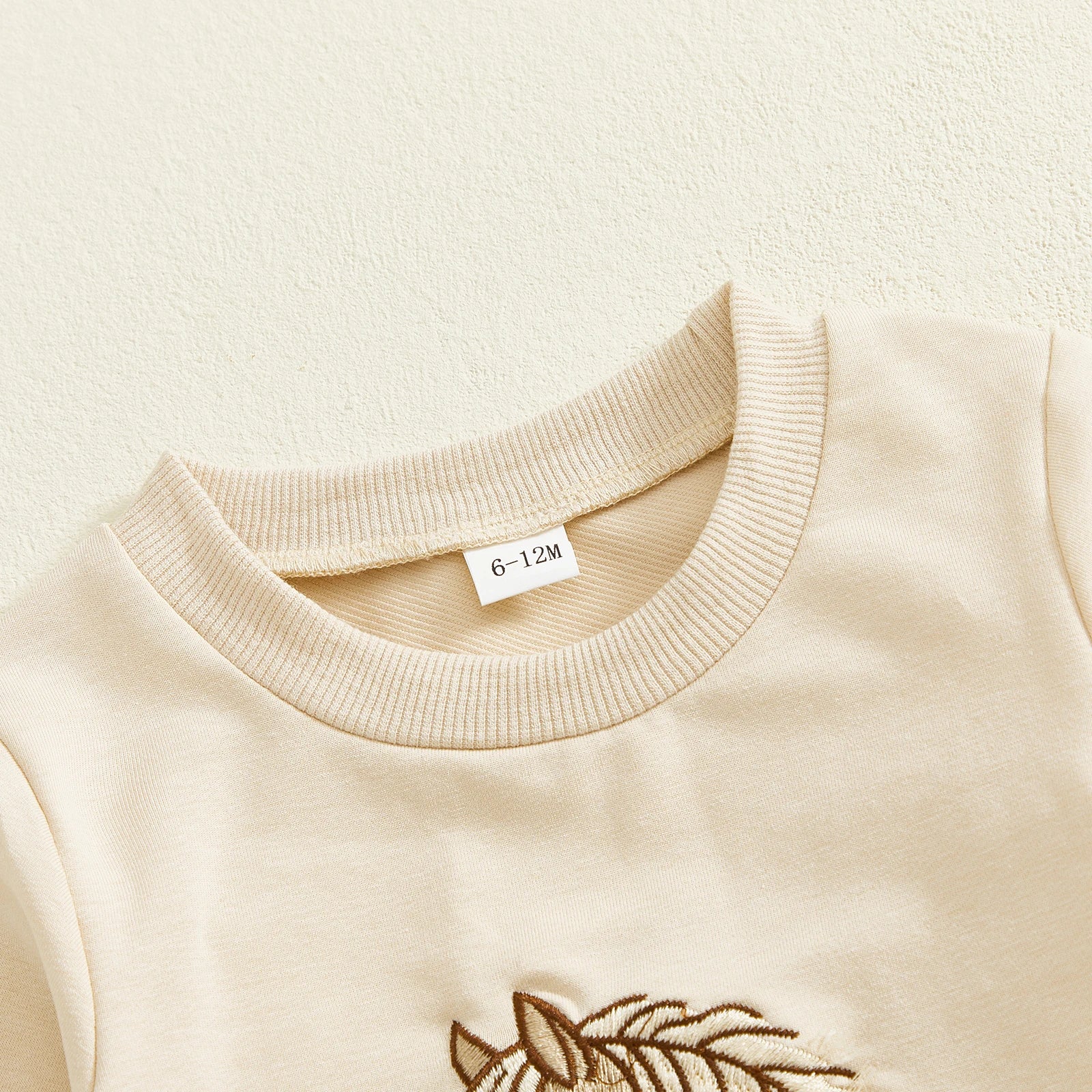 HORSE Joggers Outfit