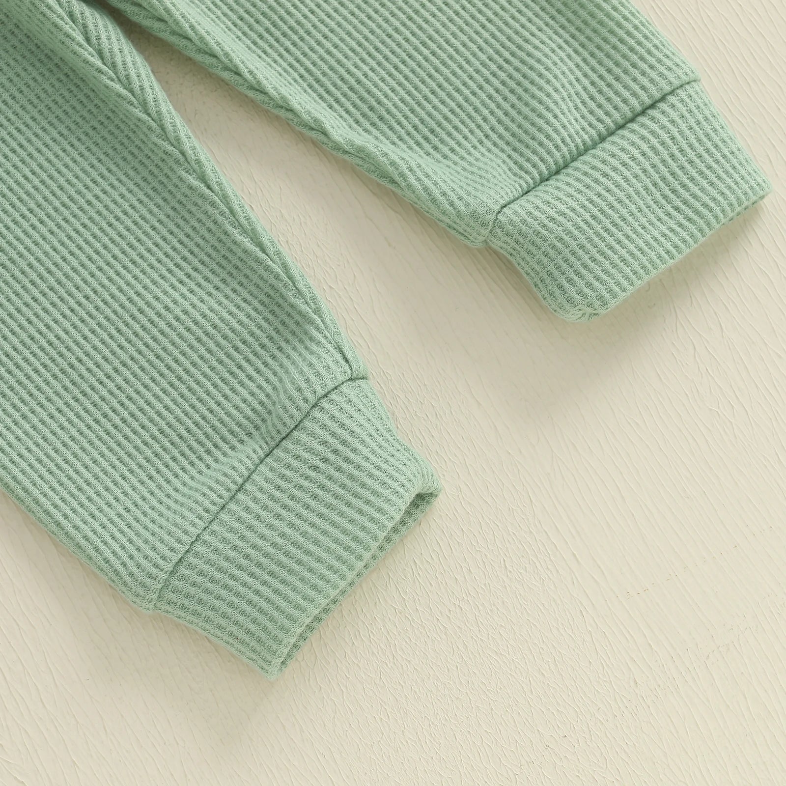 BABY DINO Outfit with Beanie