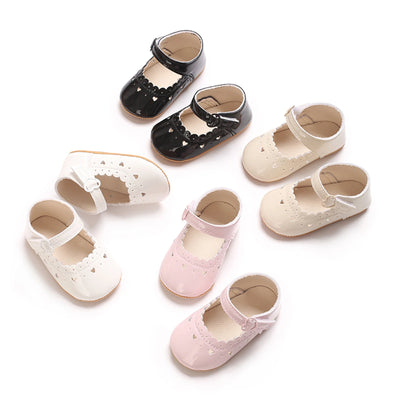 LITTLE HEARTS Strap Shoes