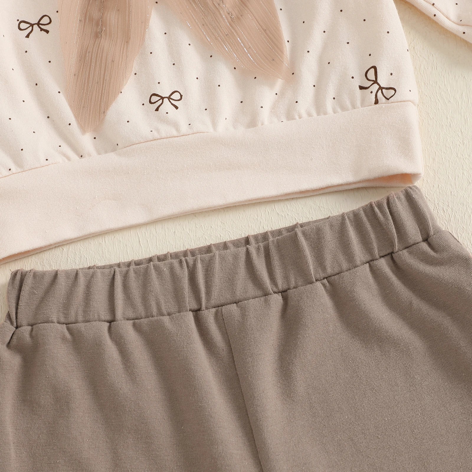 BOWTIES Taupe Outfit