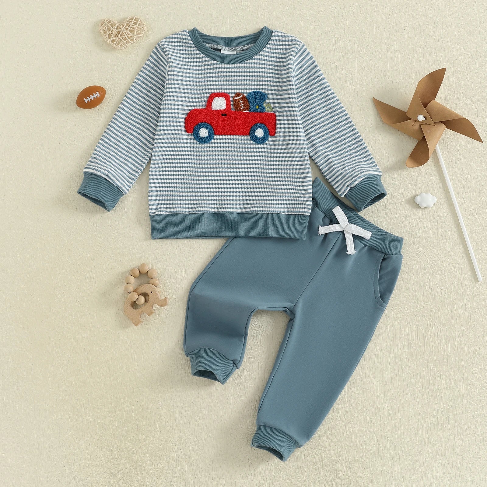 ON MY WAY TO FOOTBALL Outfit