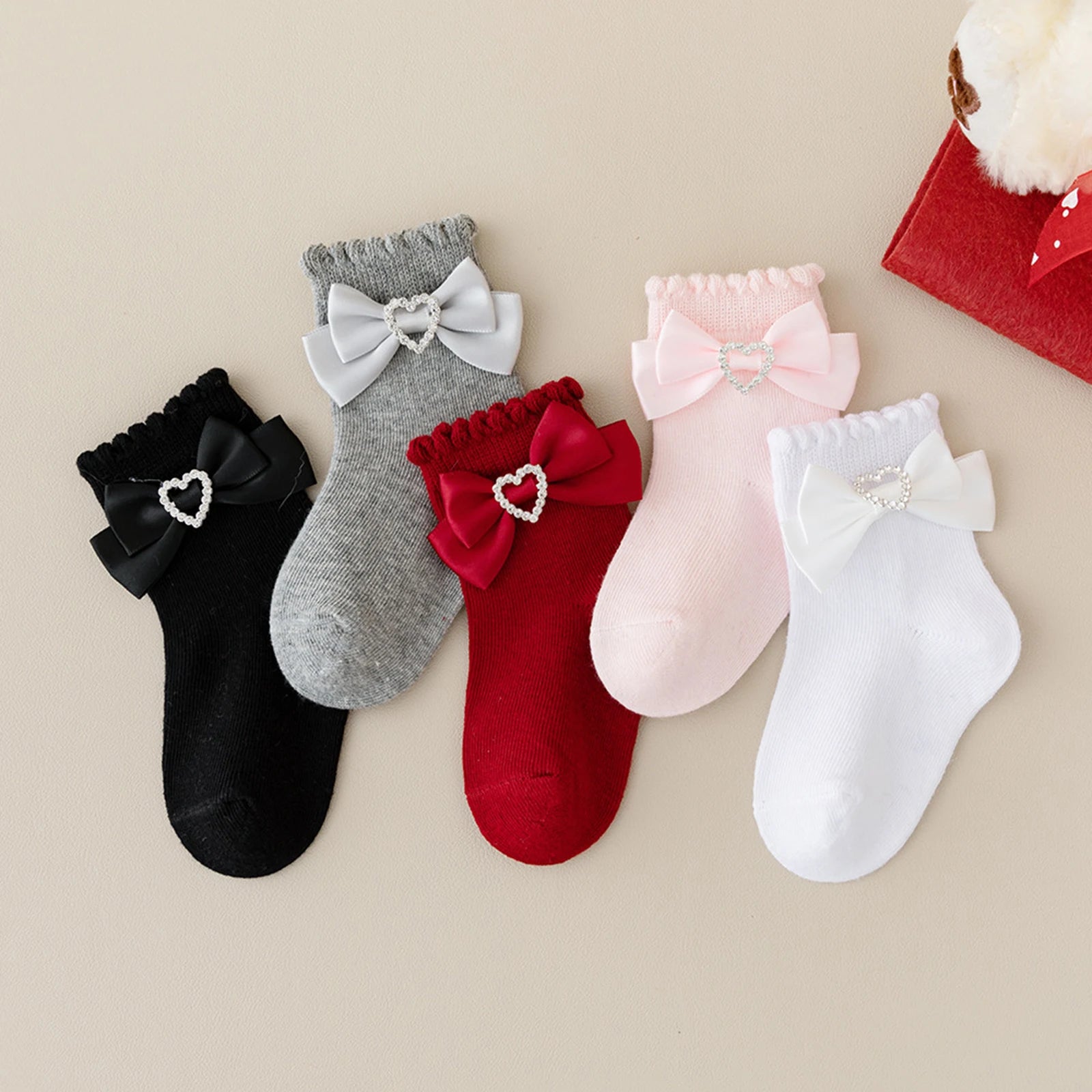 SPARKLING HEART Bowtie Socks