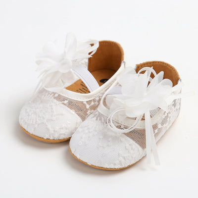 ELLIE Lace Bowtie Shoes