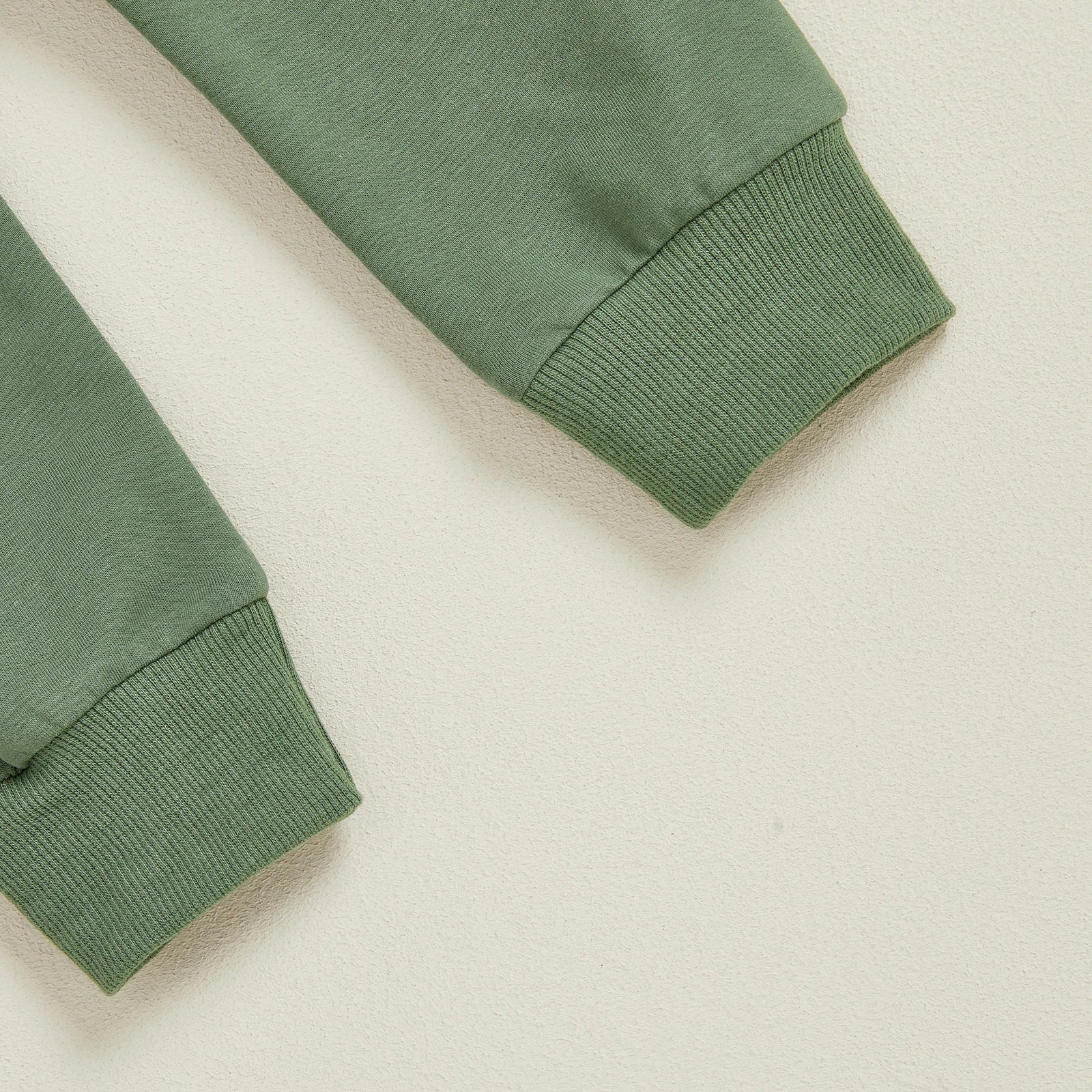 IT'S A BEAUT CLARK Tree Outfit