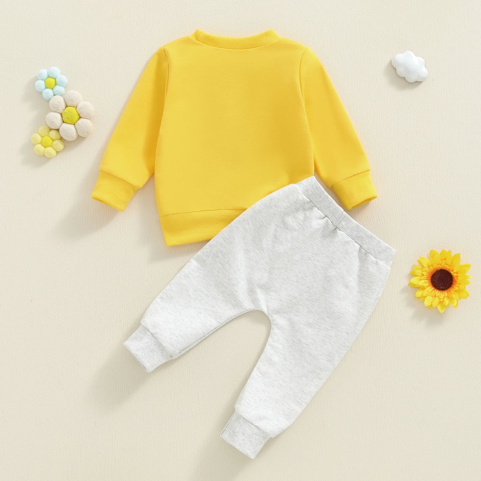 LITTLE BEE Outfit