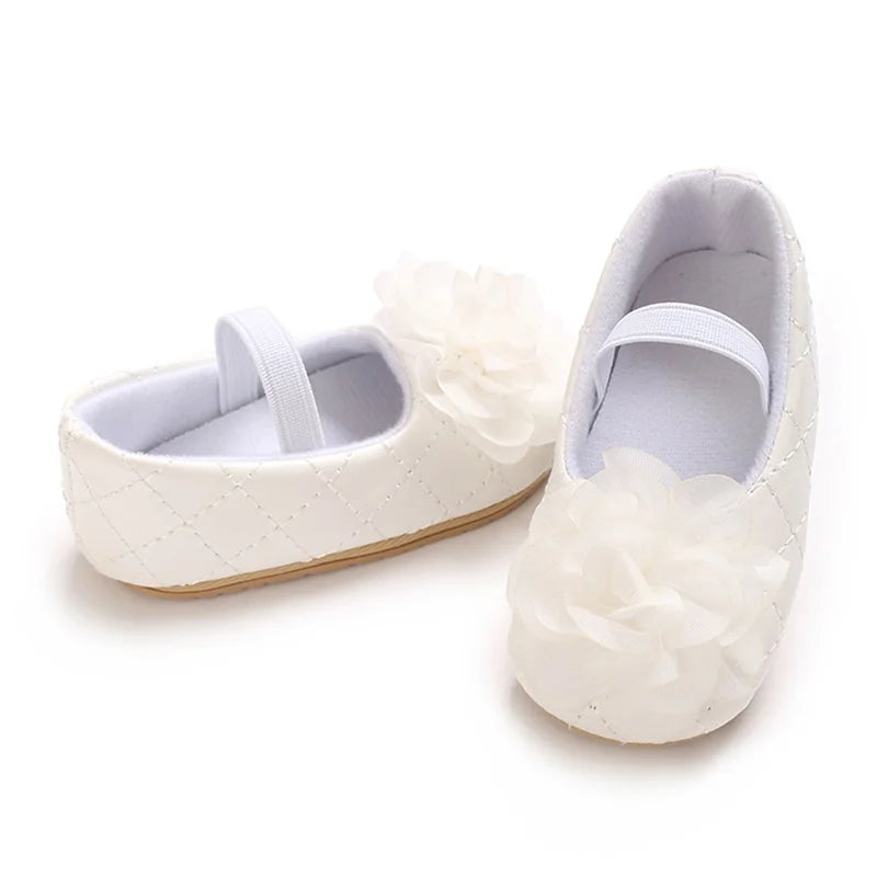 LITTLE HEARTS Strap Shoes