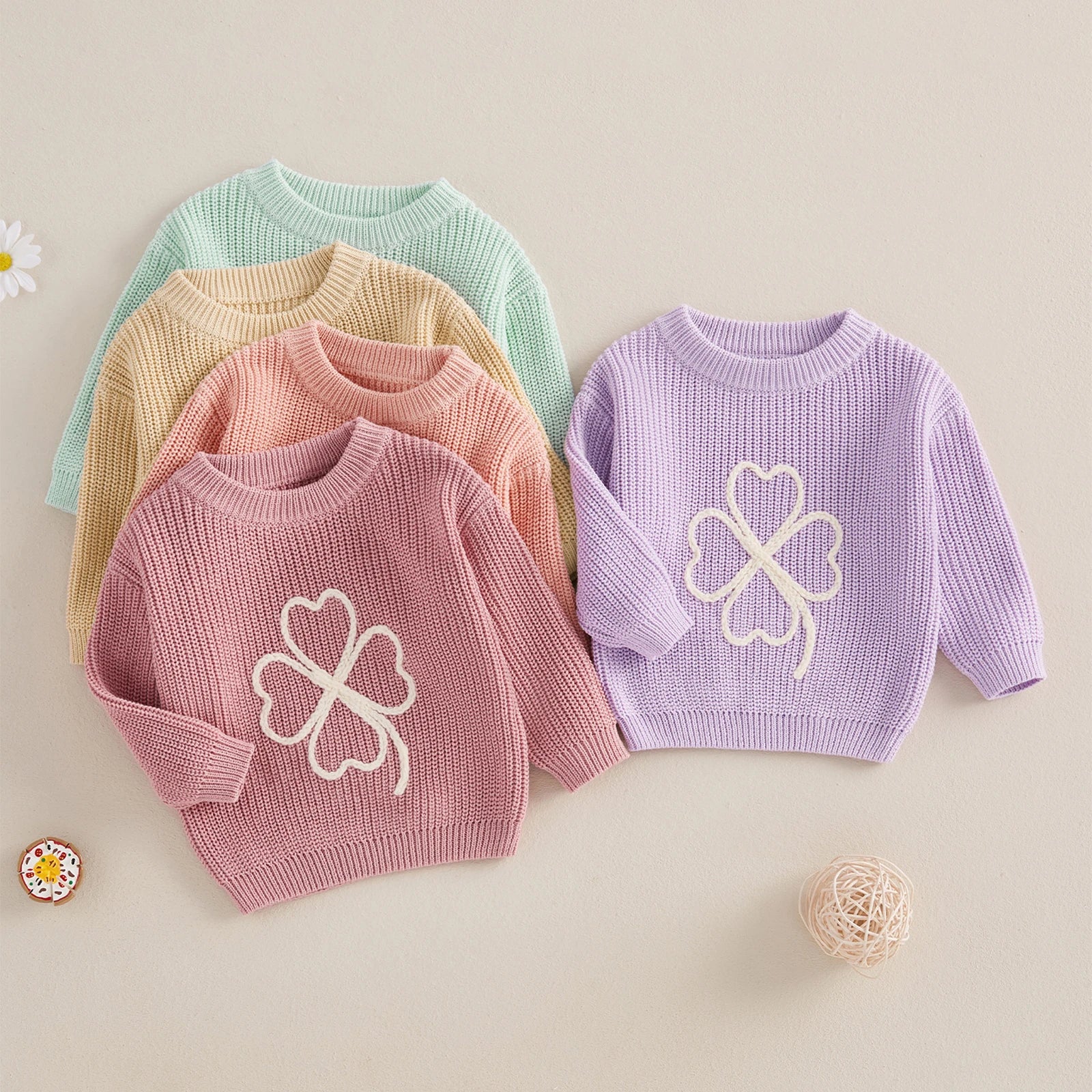 LUCKY CLOVER Knitted Sweater