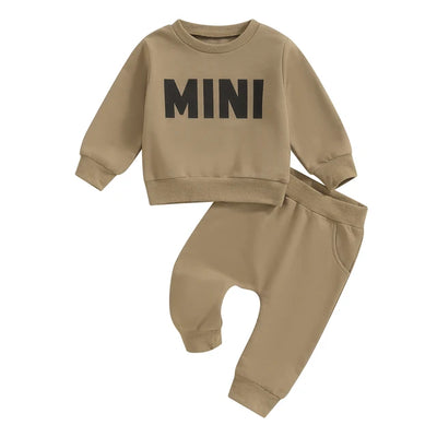 MINI Lounge Outfit