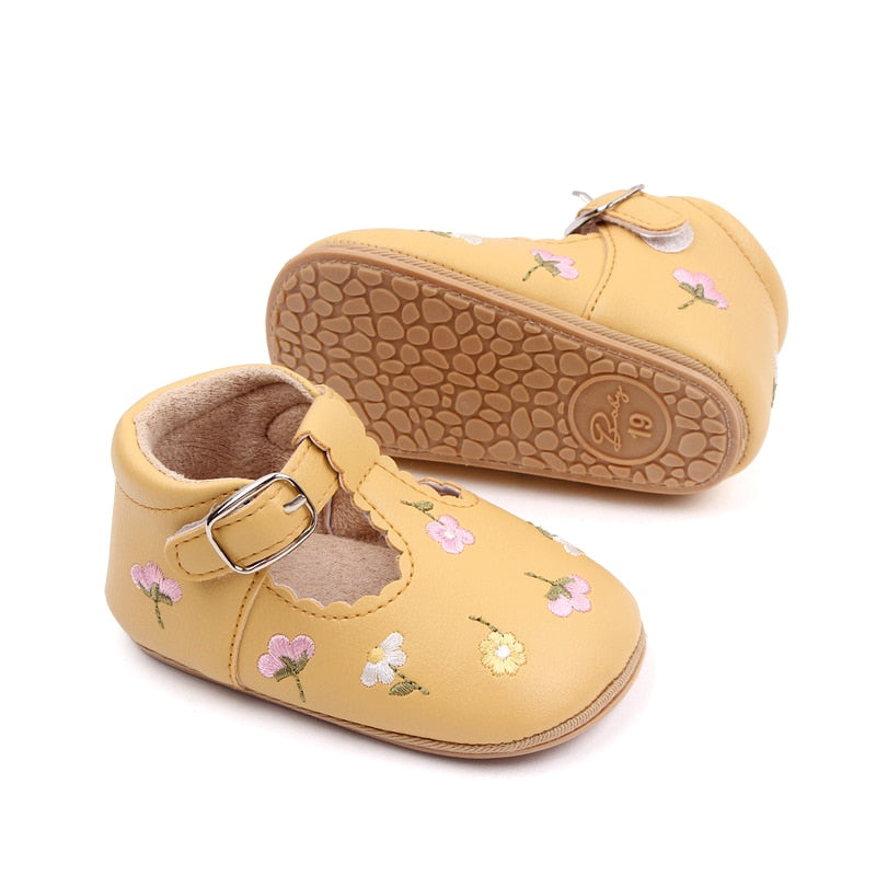 MOLLY Flower Shoes