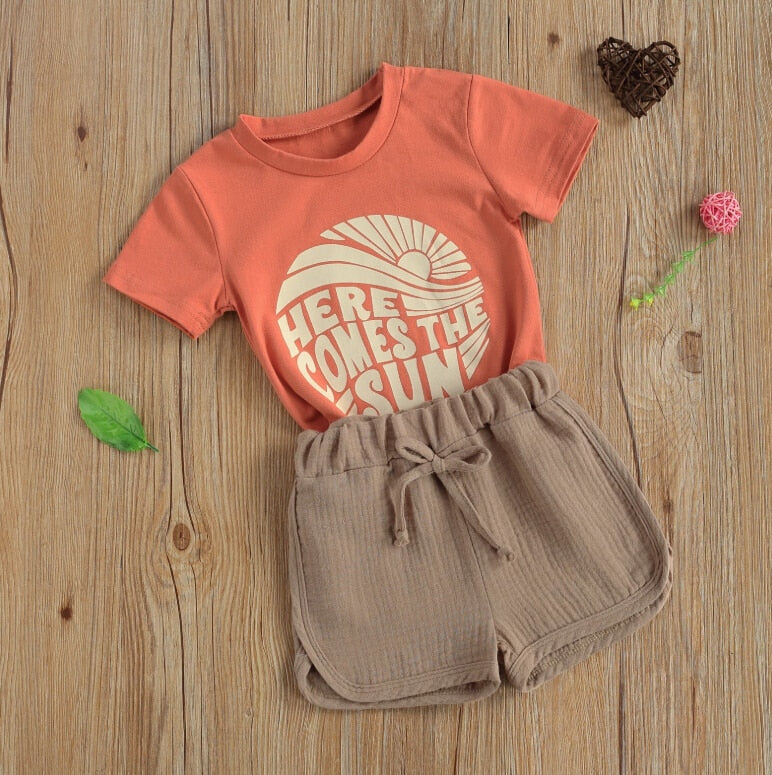 HERE COMES THE SUN Coral Summer Outfit