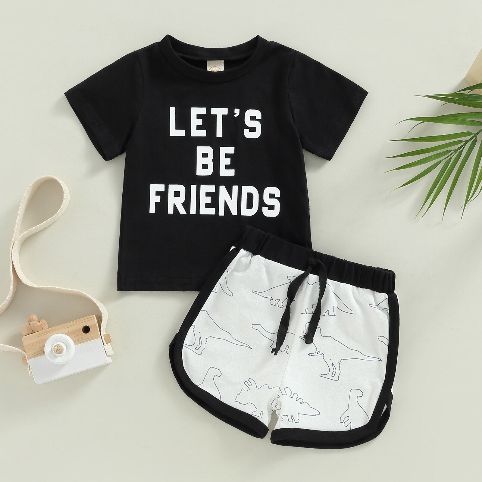 LET'S BE FRIENDS Outfit