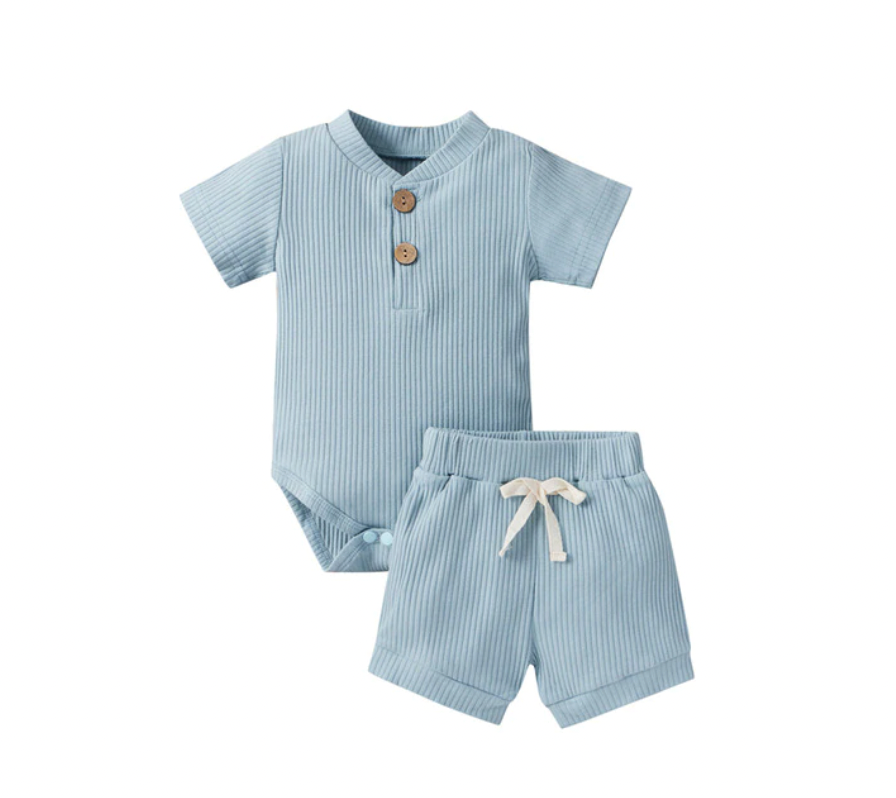 JOSHUA Summer Outfit