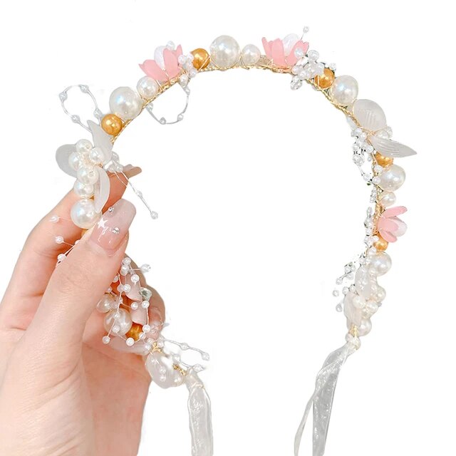 FLOWERS & PEARLS Wreath